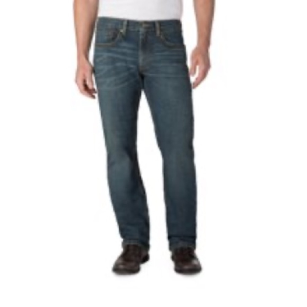 NWT Levi Signature Relaxed Fit Jeans Size 40X30